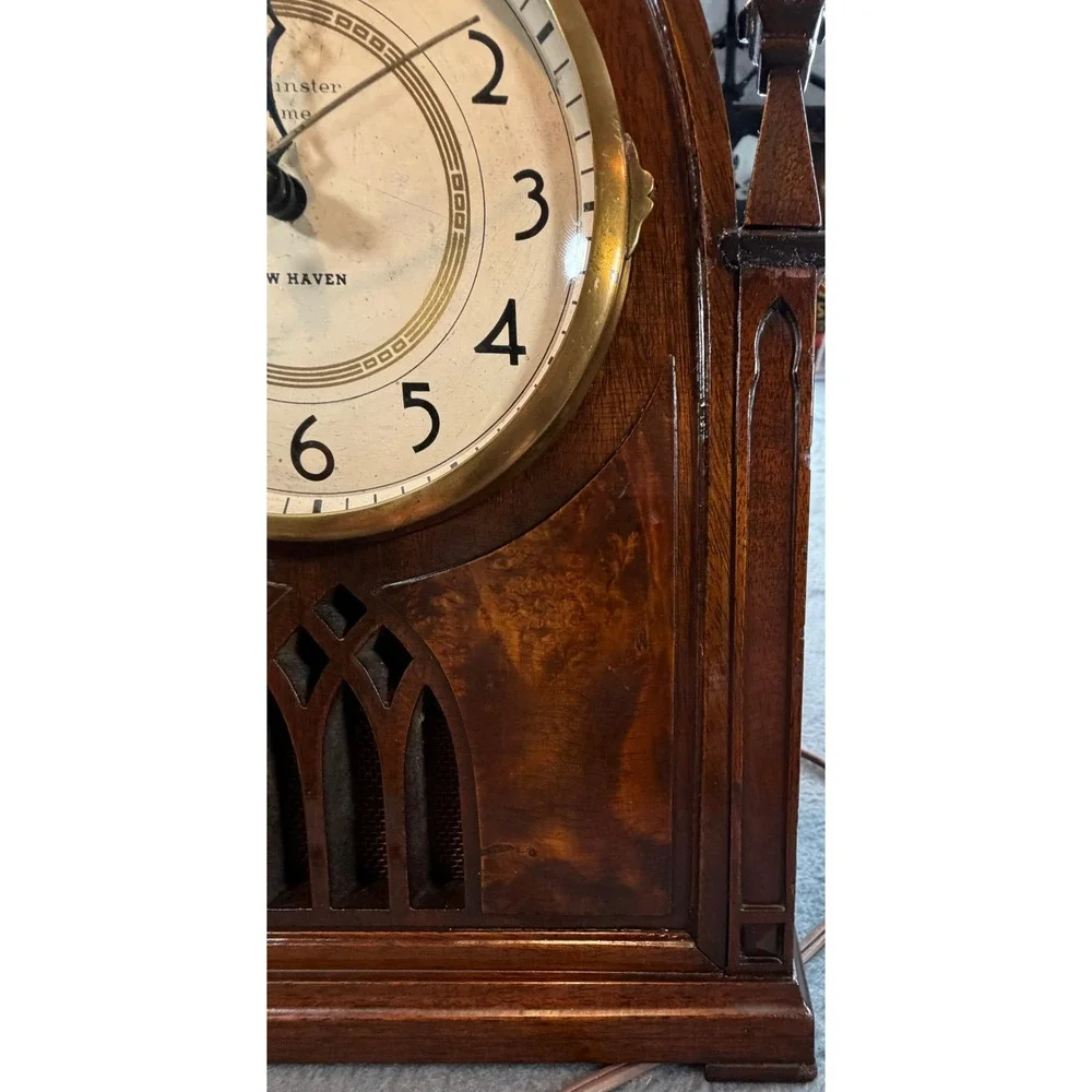 1935 Vintage New Haven Electric Mantel Clock Westminster Chime Gothic Wood